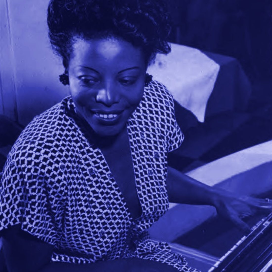 Jazz performer, rendered in the ApproachNote blue duotone